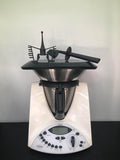 Bimby TM31 Vorwerk Rigenerato - Robot da Cucina Multifunzione 1500 W Bianco - Modello Igienizzato e Garantito - Include Spatola Misurino e Farfalla